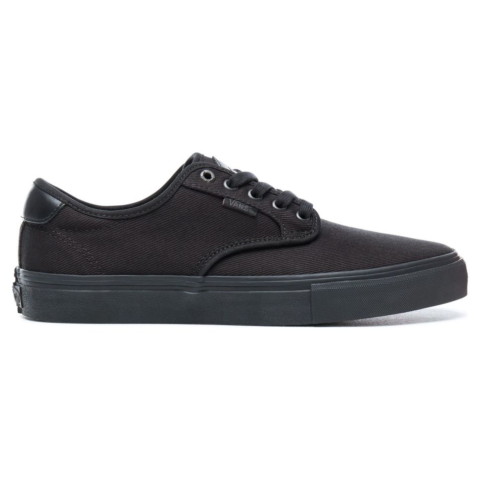 Vans chima pro blackout hotsell